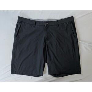 Travis Mathew Lightweight Flat Front Microfiber Golf Shorts. Black Check, 40 EUC